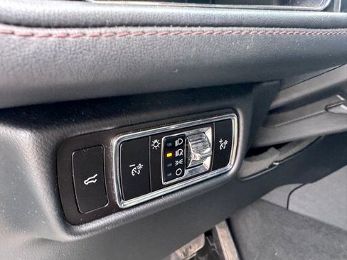 Used 2023 Lincoln Aviator AWD w/ Elements Package image 11