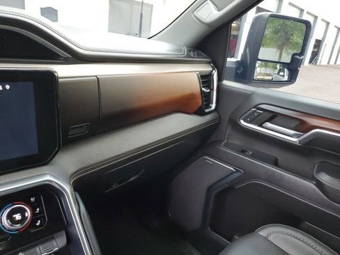 Used 2024 GMC Sierra 3500 Denali w/ Denali Reserve Package AWD/4WD image 26