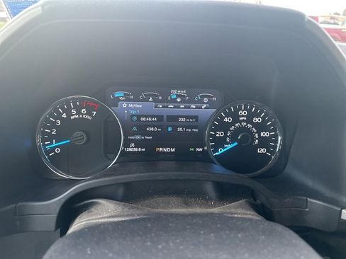 Used 2017 Ford F150 Lariat w/ Equipment Group 502A Luxury image 15