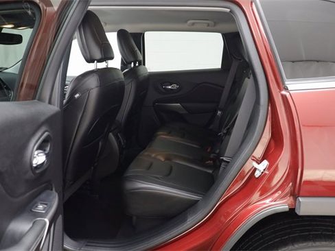 Used 2021 Jeep Cherokee Latitude Lux w/ Comfort/Convenience Group image 14