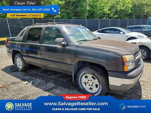 Used 2005 Chevrolet Avalanche Z71 w/ Preferred Equipment Group AWD/4WD image 5