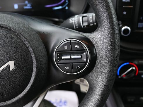 Used 2023 Kia Soul LX w/ Option Group 015 FWD image 19