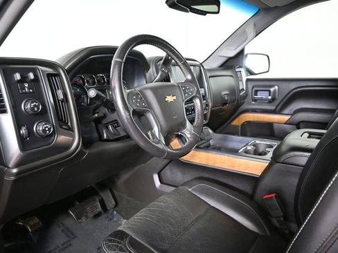Used 2017 Chevrolet Silverado 1500 LTZ w/ LTZ Plus Package AWD/4WD image 23