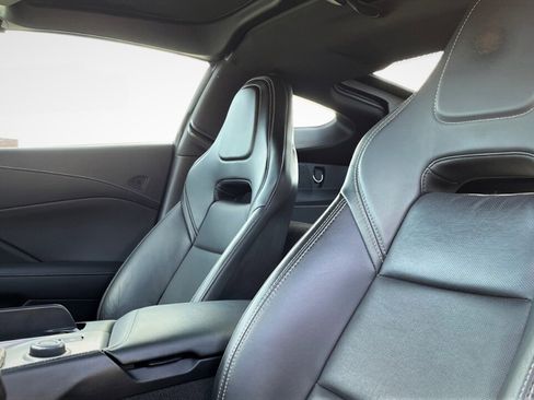 Used 2014 Chevrolet Corvette Stingray Coupe image 11