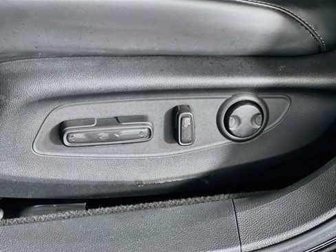 Used 2025 Honda Accord Touring image 13
