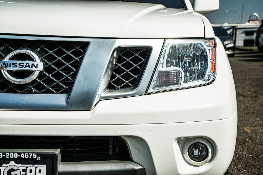 Used 2019 Nissan Frontier PRO-4X AWD/4WD image 12