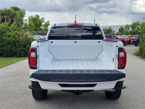 New 2026 GMC Canyon AT4 image 5