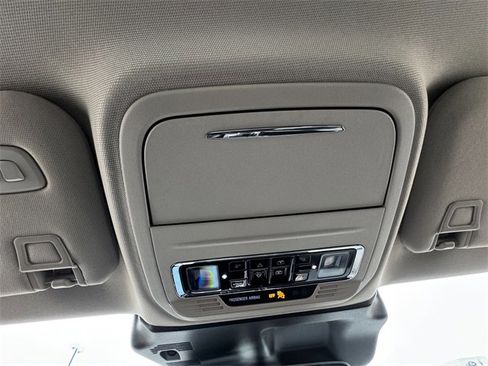 New 2026 Lincoln Corsair Premiere image 33