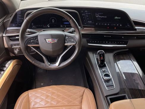 Used 2022 Cadillac Escalade ESV Premium Luxury AWD/4WD image 11