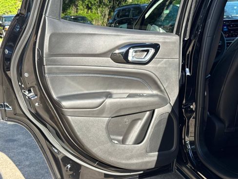 New 2026 Jeep Compass Latitude AWD/4WD image 11