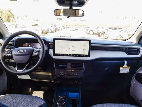 Used 2026 Ford Maverick XLT AWD/4WD image 12