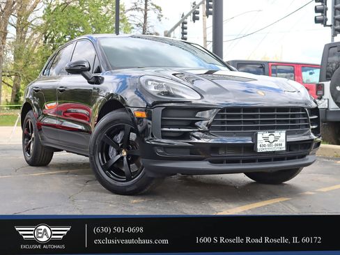 Used 2021 Porsche Macan AWD/4WD image 1