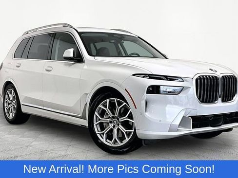 Used 2023 BMW X7 xDrive40i w/ Parking Assistance Package image 1