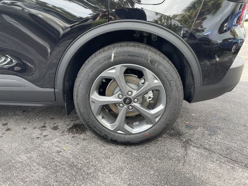 New 2026 Ford Escape ST-Line w/ Tech Pack #1 image 9