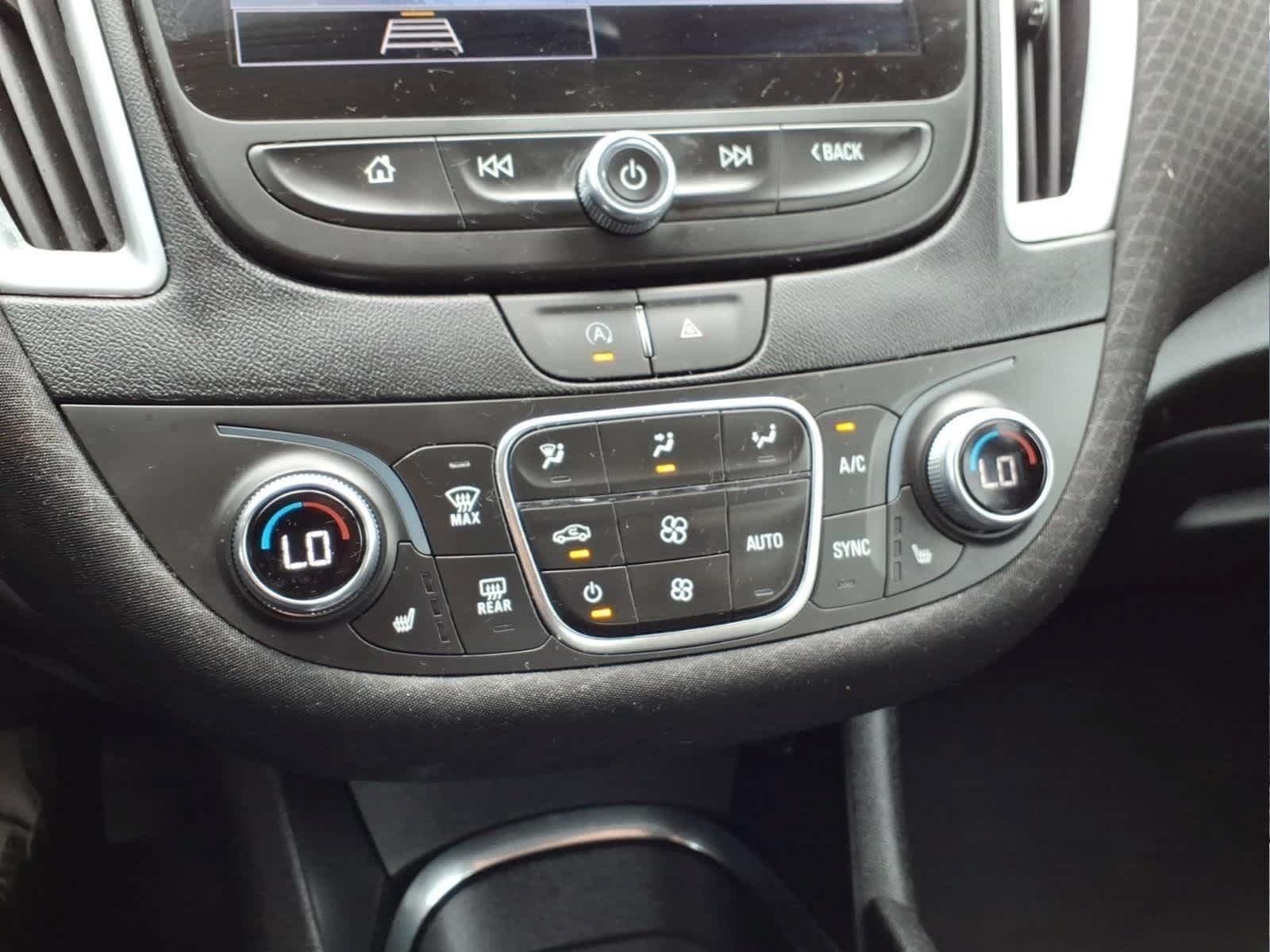 Used 2023 Chevrolet Malibu LT FWD image 21