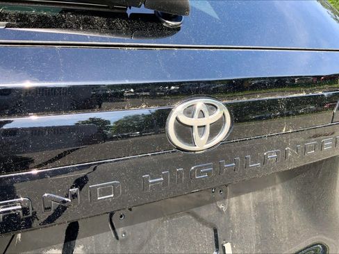 Used 2026 Toyota Grand Highlander AWD Hybrid image 10