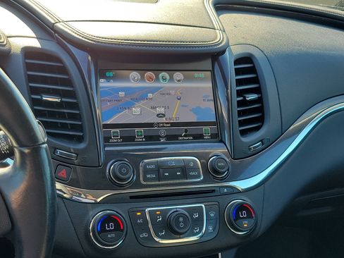 Used 2019 Chevrolet Impala Premier w/ Premier Confidence Package image 24