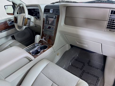 Used 2013 Lincoln Navigator 2WD w/ HD Trailer Tow Pkg image 36