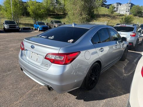 Used 2017 Subaru Legacy 3.6R Limited AWD/4WD image 9