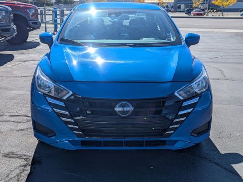 Used 2024 Nissan Versa SV FWD image 10