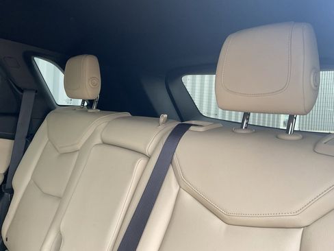 Used 2017 Cadillac XT5 FWD w/ LPO, Wheel Lock Package image 16