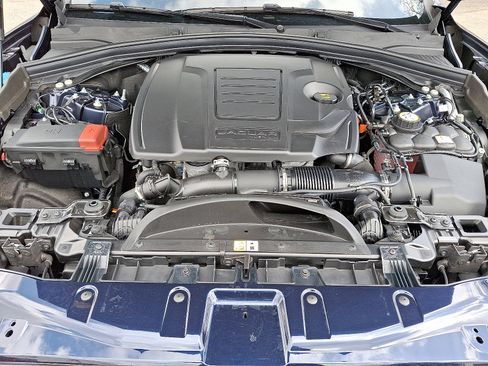 Certified 2025 Jaguar F-PACE R-Dynamic S image 28