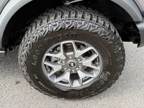 Used 2025 Ford Bronco Badlands AWD/4WD image 15
