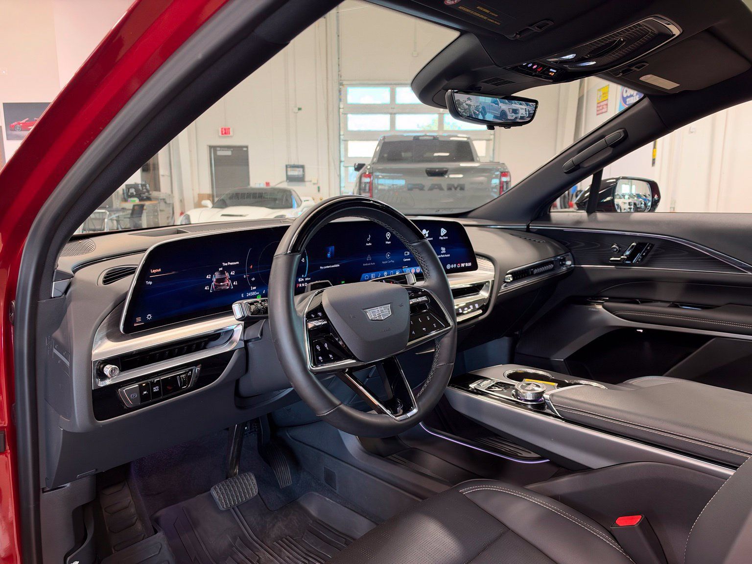 Used 2024 Cadillac Lyriq Luxury w/ LPO, Floor Liner Package AWD/4WD image 16