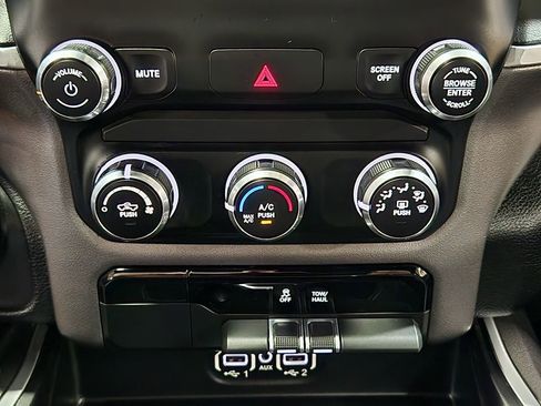 Used 2020 RAM 1500 Lone Star AWD/4WD image 39