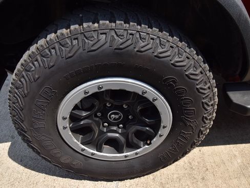 Certified 2023 Ford Bronco Outer Banks w/ Sasquatch Package AWD/4WD image 13