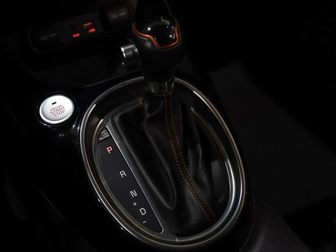 Used 2019 Kia Soul ! image 24