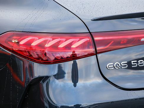 Certified 2023 Mercedes-Benz EQS 580 4MATIC Sedan image 8