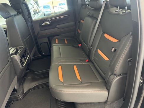New 2026 GMC Sierra 1500 AT4 w/ AT4 Premium Package AWD/4WD image 16