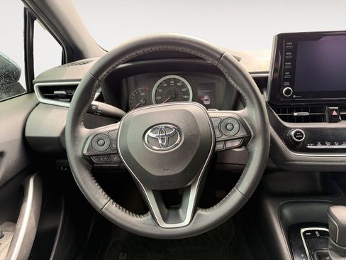Used 2022 Toyota Corolla SE w/ SE Premium Package FWD image 12