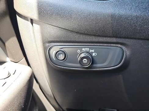 Used 2024 Chevrolet Equinox LT image 15