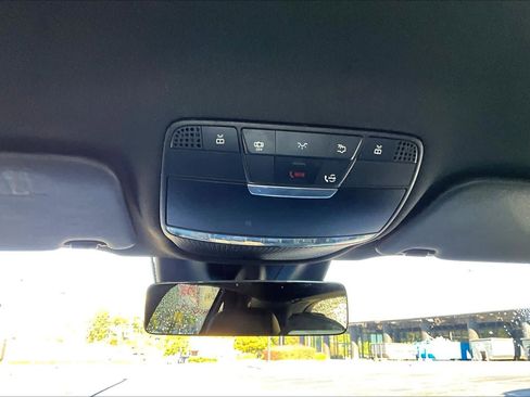 Used 2022 Mercedes-Benz GLC 300 image 34