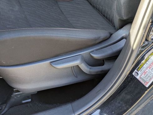 Used 2022 Nissan Kicks SR w/ Interior Electronics Package image 16