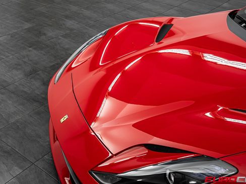 Used 2021 Ferrari 812 Superfast RWD image 9