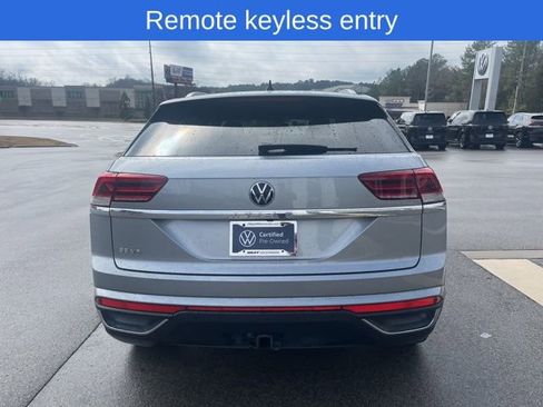 Used 2022 Volkswagen Atlas Cross Sport SE w/ Panoramic Sunroof Package image 7