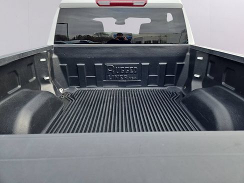 Certified 2025 Chevrolet Silverado 1500 LT AWD/4WD image 33