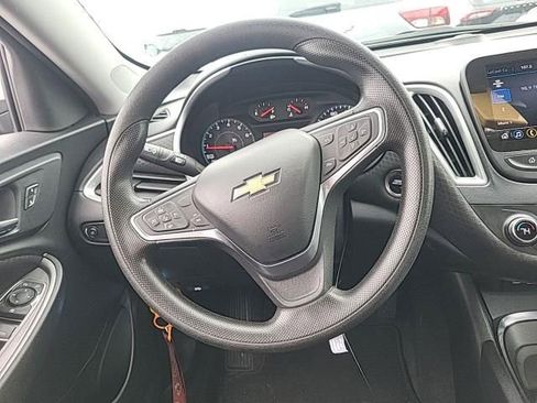Used 2023 Chevrolet Malibu LT FWD image 8