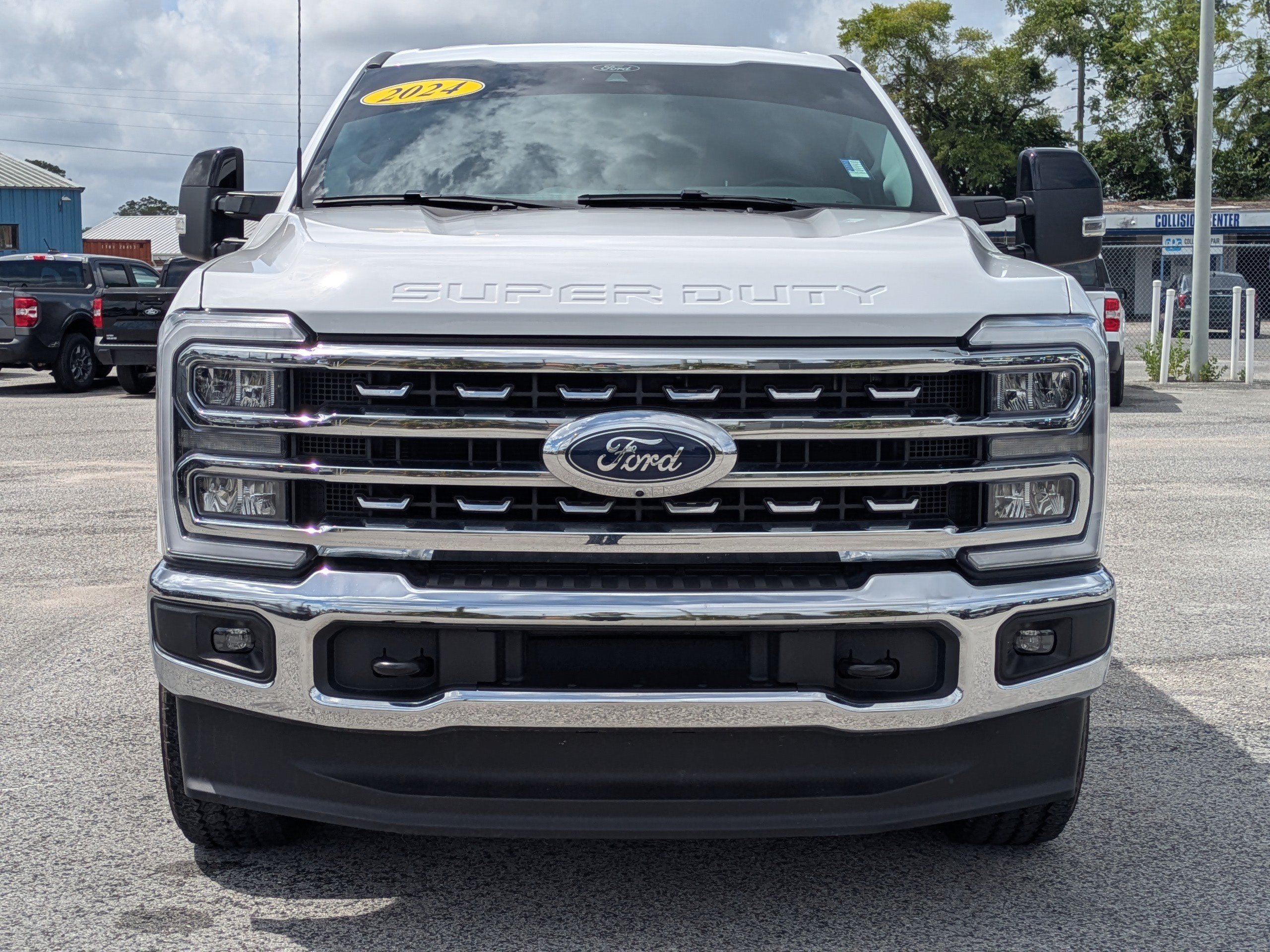 Used 2024 Ford F250 Lariat AWD/4WD image 9