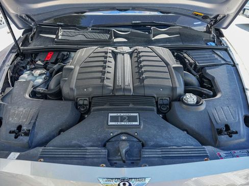 Used 2017 Bentley Bentayga image 15