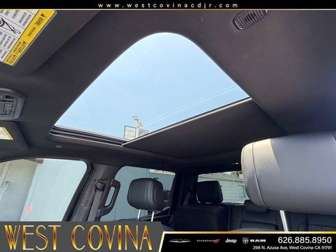 Used 2025 Toyota Tundra Limited AWD/4WD image 24