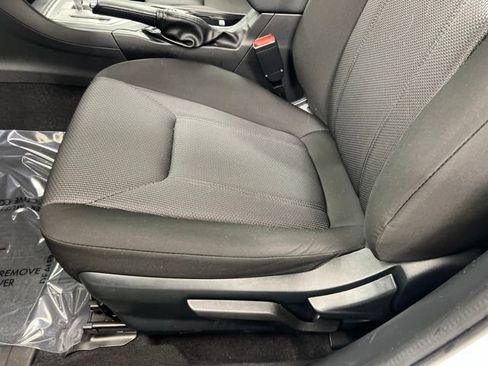 Used 2022 Subaru Impreza 2.0i Premium AWD/4WD image 14