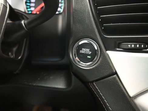 Used 2020 GMC Yukon XL SLT AWD/4WD image 21