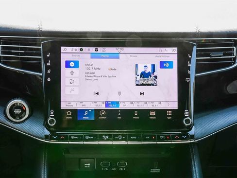 Used 2024 Jeep Grand Wagoneer L Series II w/ Quick Order Packagew 28T image 13