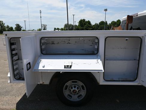 Used 2024 GMC Sierra 2500 Pro w/ Convenience Package AWD/4WD image 20
