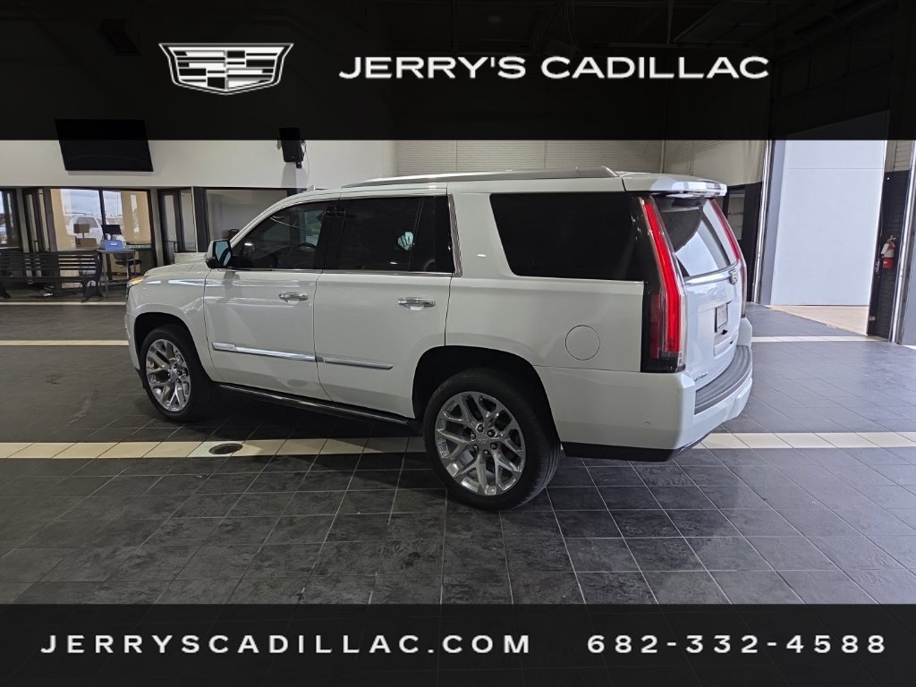 Used 2019 Cadillac Escalade Premium Luxury RWD image 6