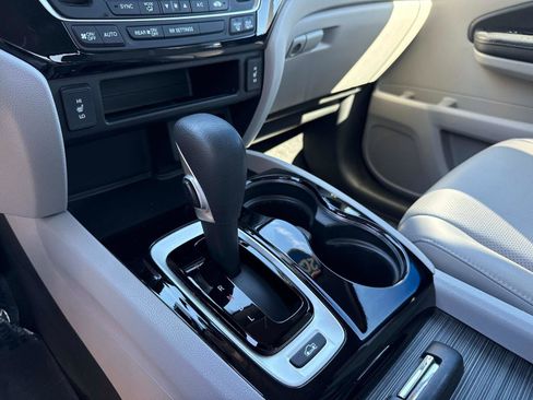 Used 2018 Honda Ridgeline RTL-E image 26